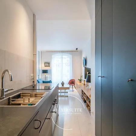 Luxury Triumph Cocon 1br By Airsuite